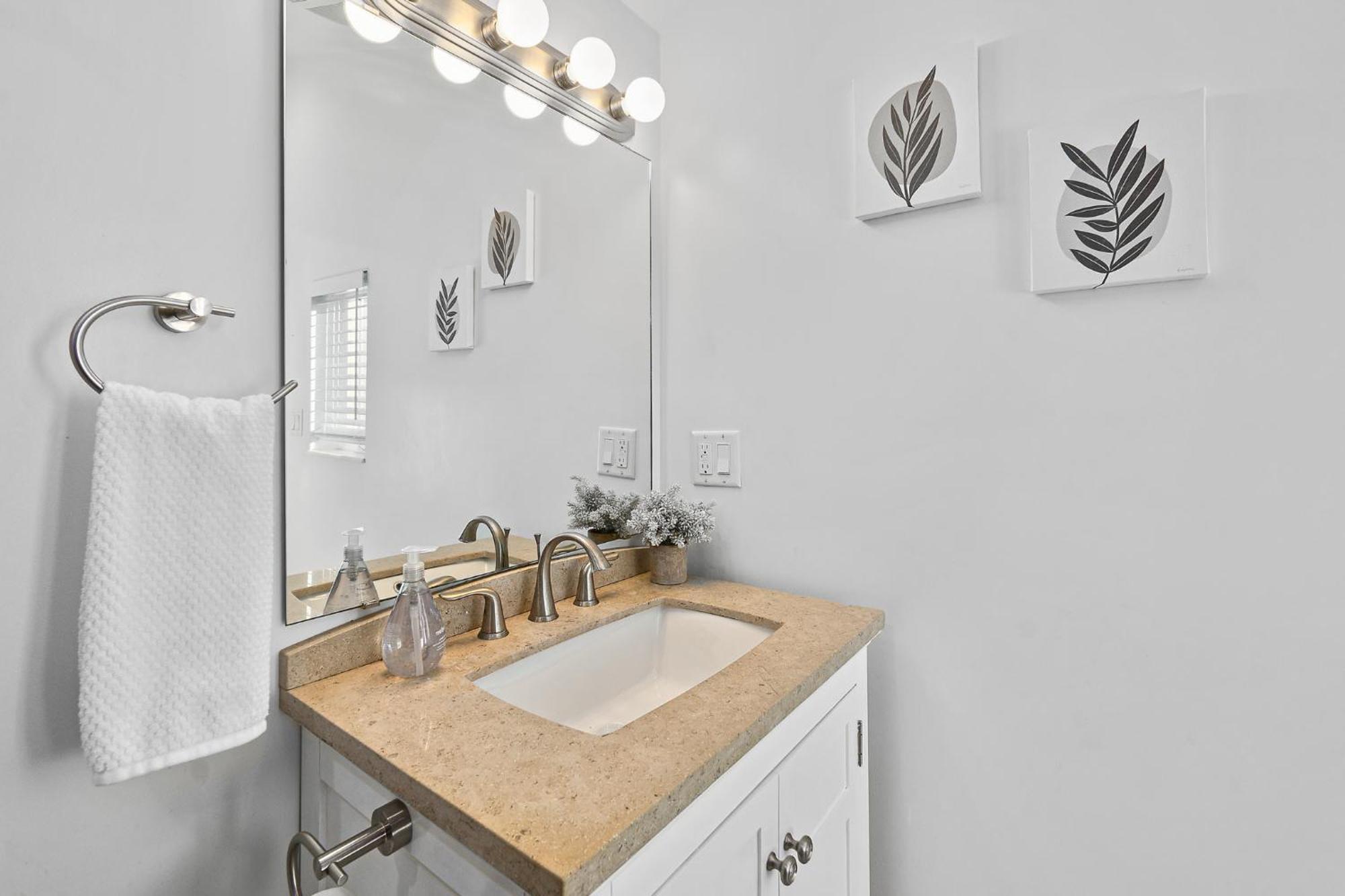 Old Mission Guest Suite - Charming Apartment, 15 Min Walk To Downtown! セント・オーガスティン エクステリア 写真